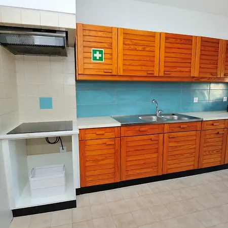Bayviewhouse F&r *